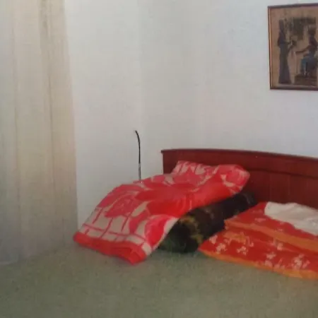 Appartamento In Touzla With Sea View Ofrínion