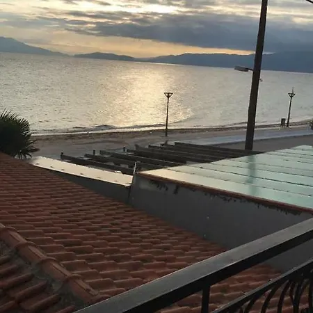 In Touzla With Sea View Appartamento Ofrínion