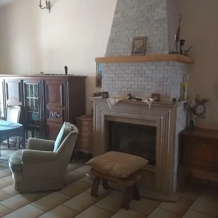 Appartamento In Touzla With Sea View